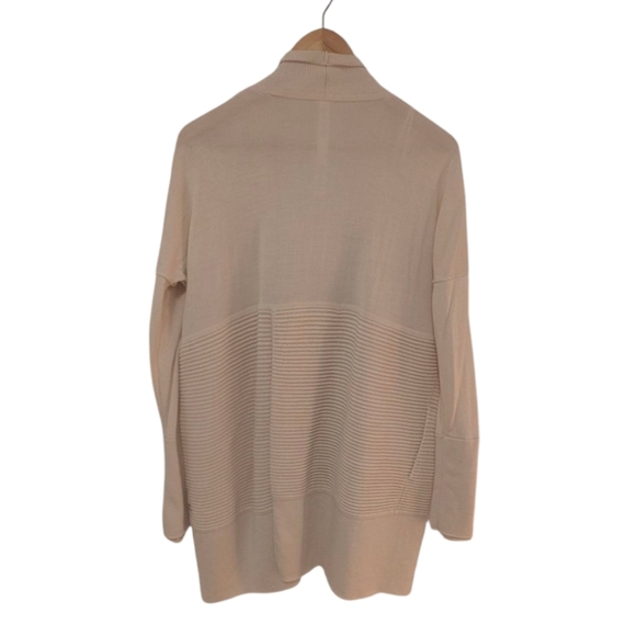 Lululemon Sit In Lotus Wrap II Angel Wing - Picture 6 of 11